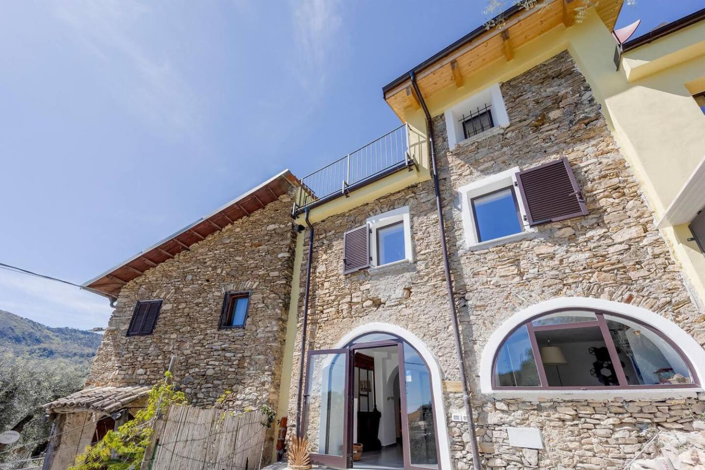 Appartamento Alba Dachi Farm Andora Екстер'єр фото